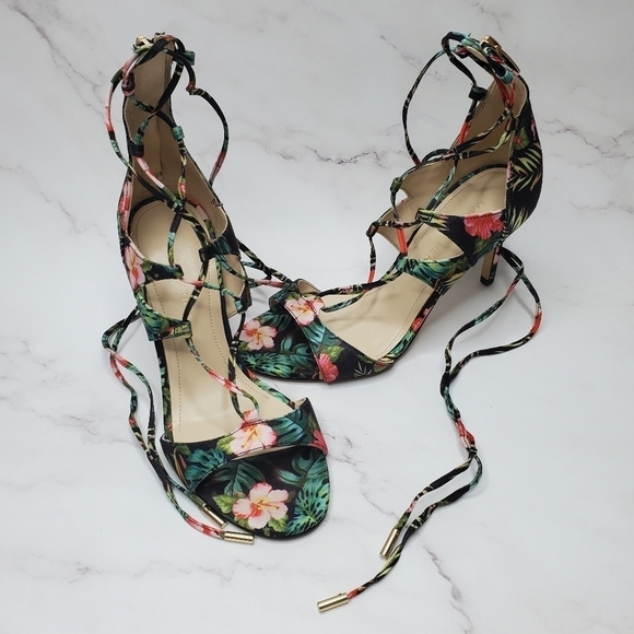 Marc Fisher Lace-Up Stilleto Heels BENETE II- Jungle Print Size Women's 5.5 - Picture 2 of 10